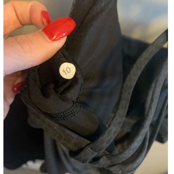 Lulu lemon tank - Picture 3 of 3